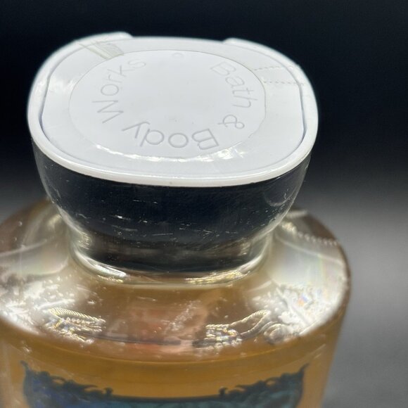 Bath & Body Works Wicked Vanilla Woods Moisturizing Body Wash Shower Gel 10 oz - Picture 2 of 12